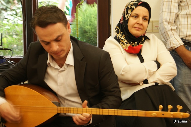 saz
